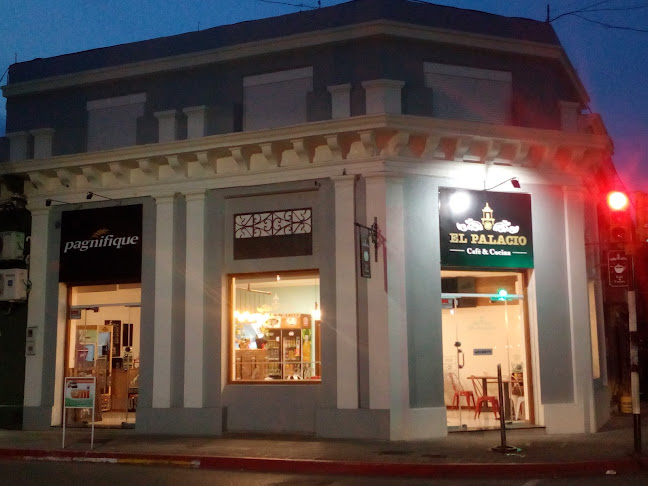 El Palacio Café & Cocina.