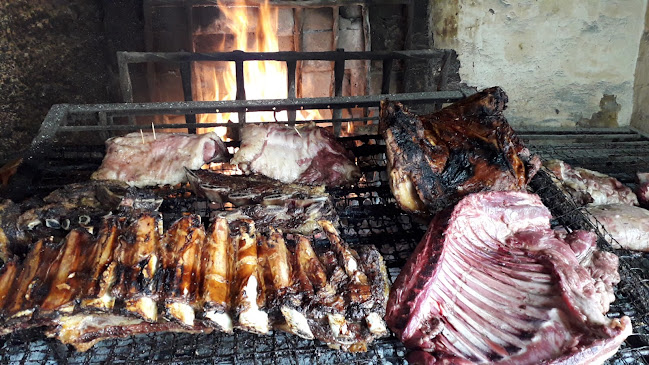 Opinii despre Parrilla Mami y Papi în Artigas - Gastronomía y hostelería