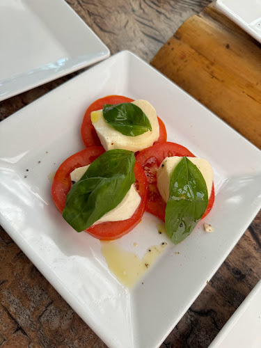 Opinii despre Restaurant y parrillada La Cava în Punta del Este - Gastronomía y hostelería