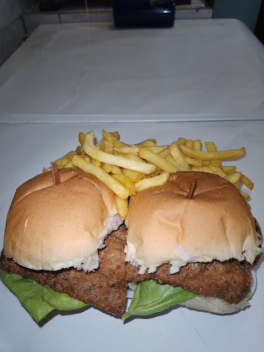 Av. Gral. Flores 4082, 12000 Montevideo, Departamento de Montevideo