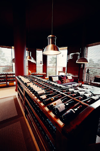 Opinii despre Grand Cru S.A. în Punta del Este - Gastronomía y hostelería