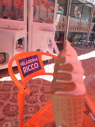 Opinii despre HELADERIA RICCO în Montevideo - Gastronomía y hostelería