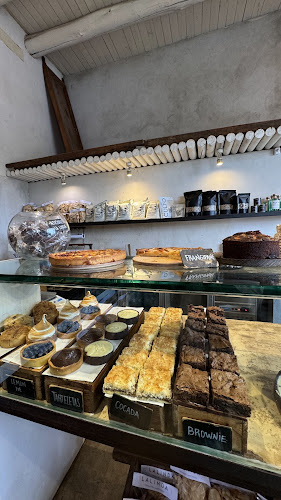 Comentarii opinii despre La Linda Panadería y Café