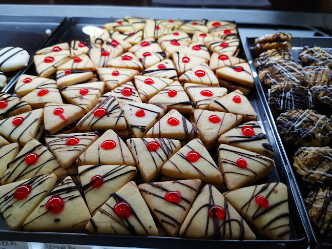 Montes Confitería - Montevideo