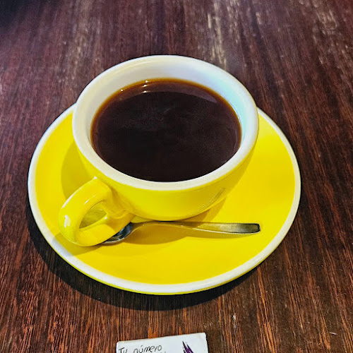 Opinii despre Cardenal Café în Montevideo - Gastronomía y hostelería