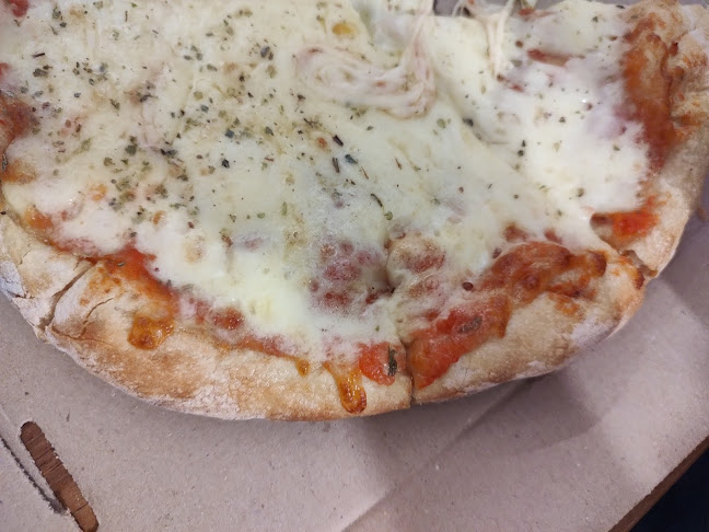 Opinii despre Hola vos! Almacén de Pizzas în Paysandú - Gastronomía y hostelería