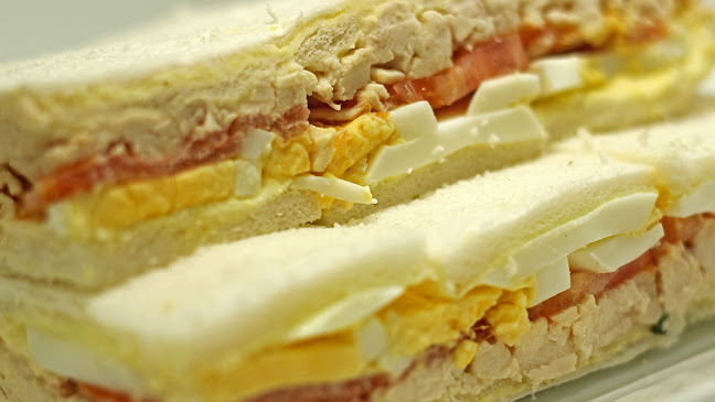 Las Gaviotas, Confitería