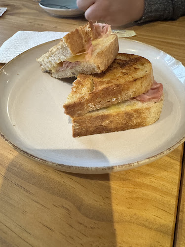 Opinii despre che.co.ffee în Montevideo - Gastronomía y hostelería