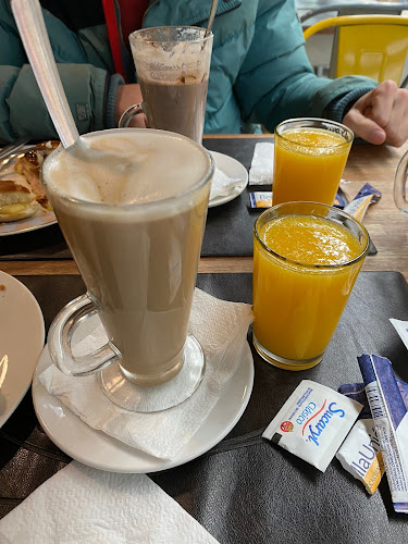 MENGANA CAFÉ RESTÓ (Paseo del Este)