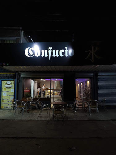 Comentarii opinii despre Confucio