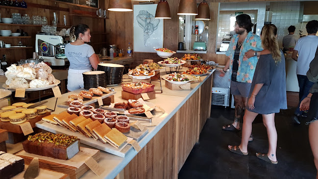 Mostrador Santa Teresita