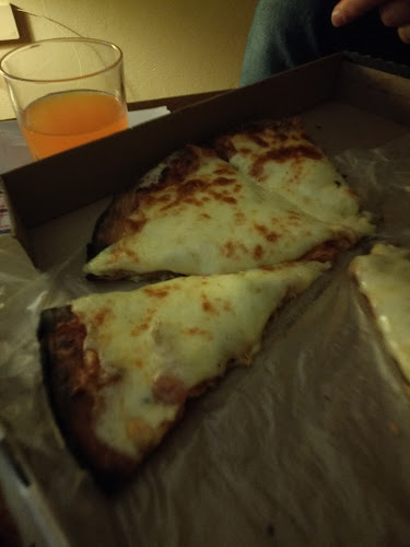 Opinii despre Ricca Pizza Buceo în Montevideo - Gastronomía y hostelería