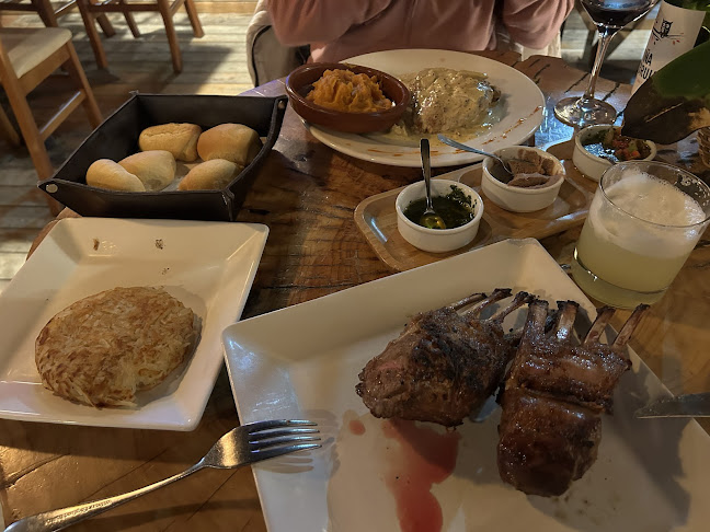 Restaurant y parrillada La Cava - Gastronomía y hostelería