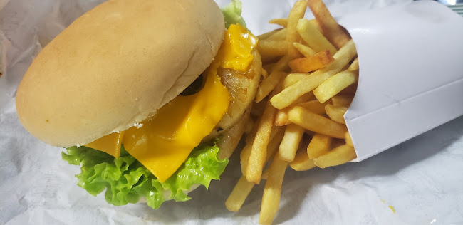 Opinii despre Burger House - Pizzería Hamburguesas en Toledo în Minas - Gastronomía y hostelería