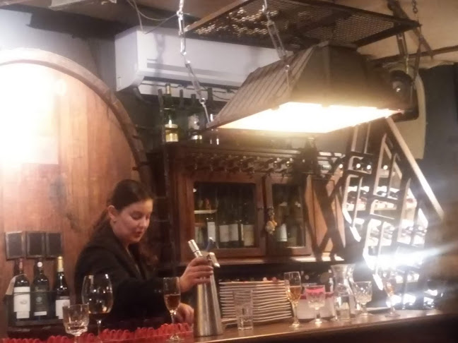 Barolo Wine Bar - Gastronomía y hostelería