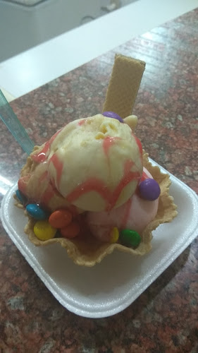 Opinii despre Heladeria Perrini în Carmelo - Gastronomía y hostelería