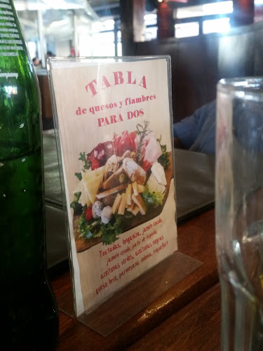 4W6V+F2R, Av. Alfredo Arocena, 11500 Montevideo, Departamento de Montevideo