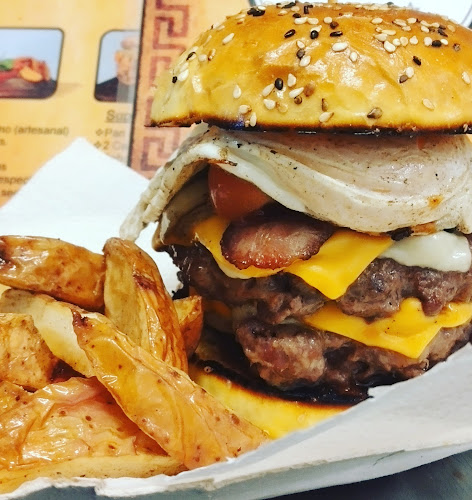 The Best Burger In Town - Montevideo
