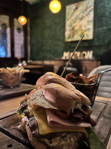 Opinii despre Marlon Bar în Montevideo - Gastronomía y hostelería