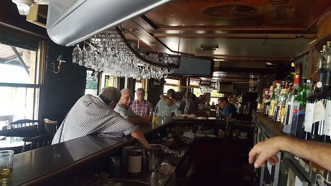 Opinii despre Jueves 5 în Montevideo - Gastronomía y hostelería