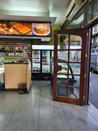 Montes Confitería - Montevideo