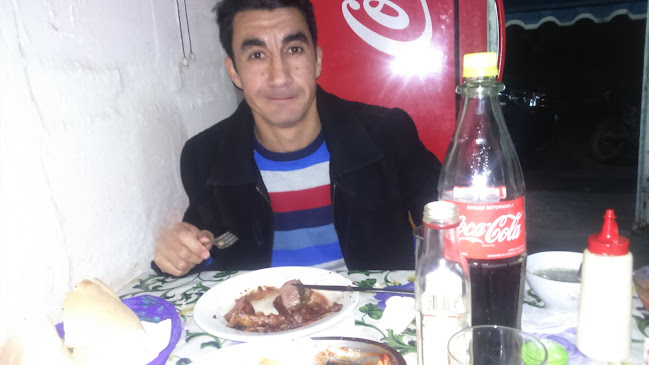 Opinii despre Lo Manzi Parrillada în Mercedes - Gastronomía y hostelería