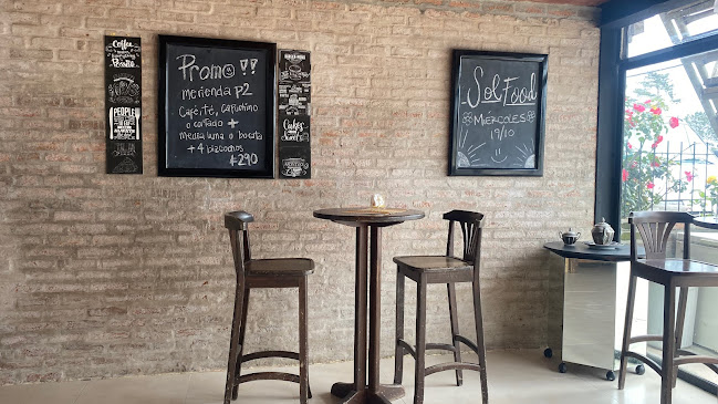 Comida y cafetería al paso sol food