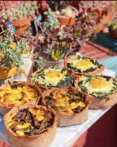 Pan y Vino Almacén de Alimentos - Gastronomía y hostelería