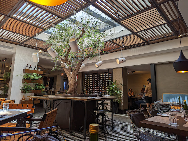 Plantado Restaurant - Gastronomía y hostelería