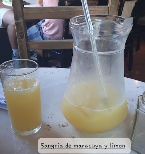 Comentarii opinii despre Alvarez Bar