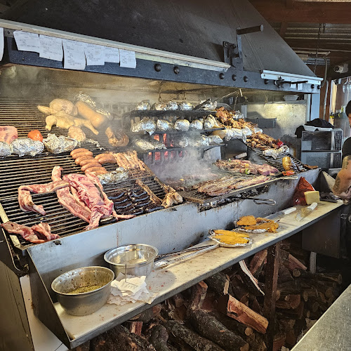 Restaurant y parrillada La Cava - Gastronomía y hostelería