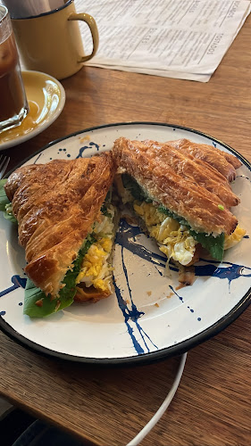 Comentarii opinii despre MACOCO Café