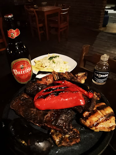 Opinii despre El Barzón în Montevideo - Gastronomía y hostelería