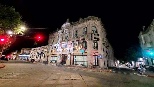 Opinii despre Del Teatro Café în San José de Mayo - Gastronomía y hostelería