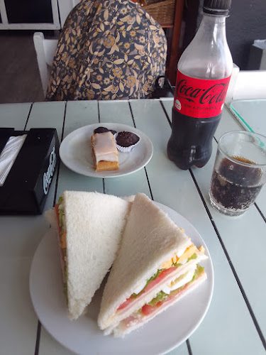 Opinii despre Confitería Versailles în Montevideo - Gastronomía y hostelería