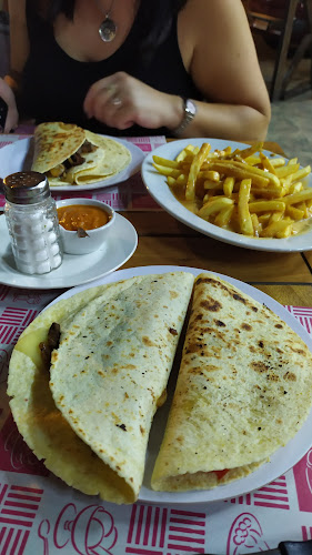 Av. Gral. José Garibaldi 2570, 11600 Montevideo, Departamento de Montevideo
