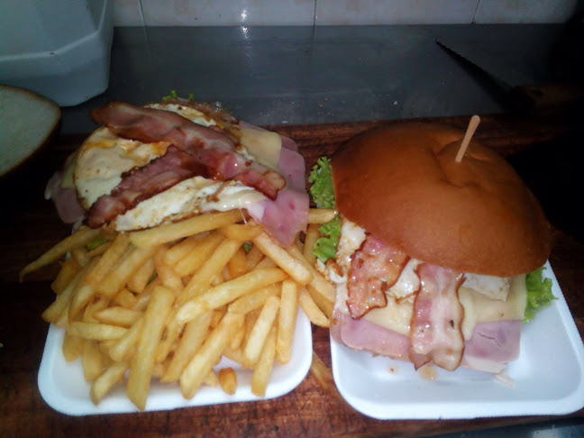 Pizzeria piccola Salto - Gastronomía y hostelería