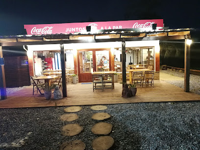 Panadería, Rotiseria y Cafetería Juntos a la Par