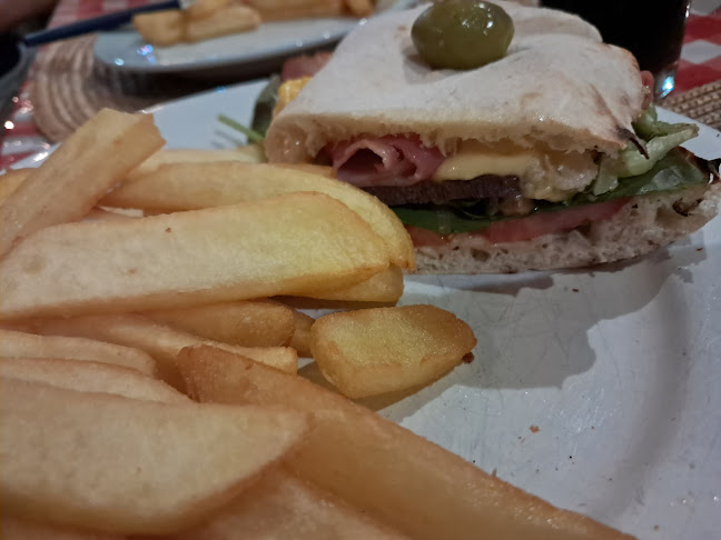 Pizzeria 4 Formaggi - Gastronomía y hostelería