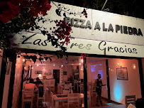 Las Tres Gracias Pizza A La Piedra