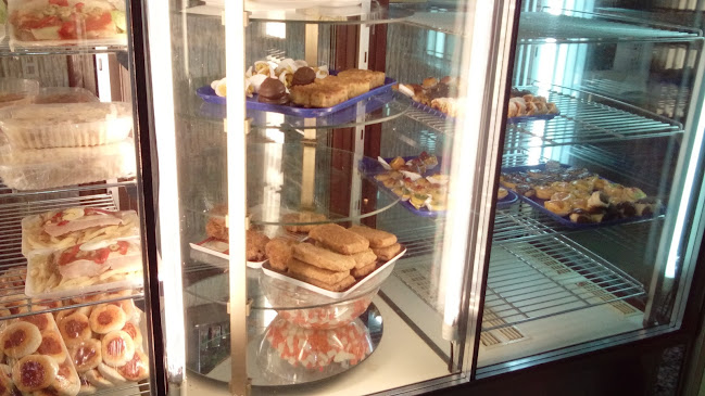 Panadería, Confitería Nano's