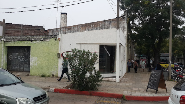 Opinii despre Refuerzos Y Algo Más în Rivera - Gastronomía y hostelería