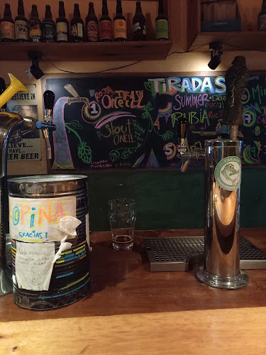 Comentarii opinii despre YAKARÉ BAR