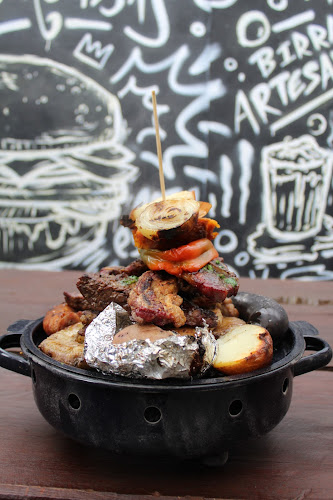 Bomba burger pizza y parrilla - Canelones