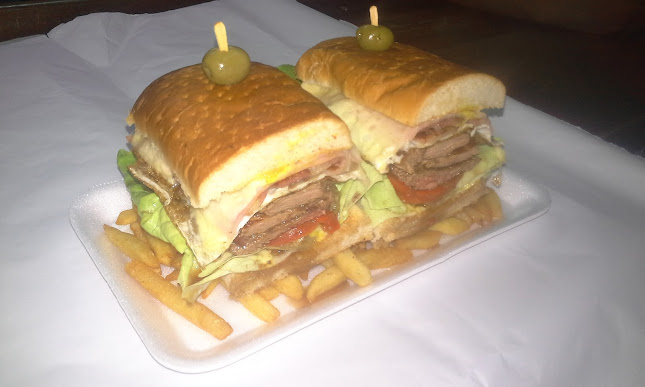 Chivitería 2 Hermanos - Gastronomía y hostelería