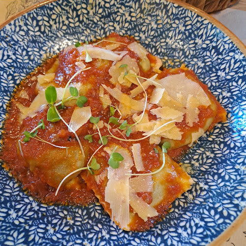 Opinii despre HUGO SOCA - cocina casera în Montevideo - Gastronomía y hostelería