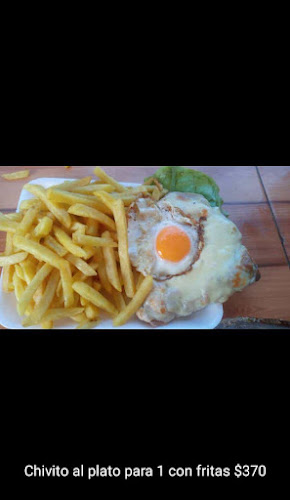 Lo de Raquel "Rotiseria sandwicheria pizzería y servicios de lunch" chivitería en general . - Canelones