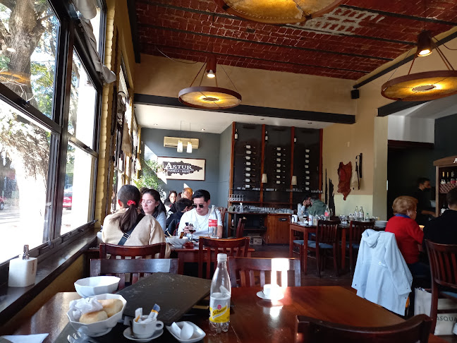 ASTUR Parrilla y Restó - Montevideo