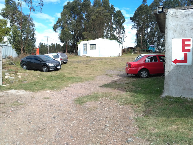 Av. Aparicio Saravia, 30000 Minas, Departamento de Lavalleja