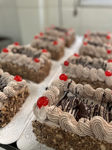 Panaderia y confiteria Ricolonia - Gastronomía y hostelería